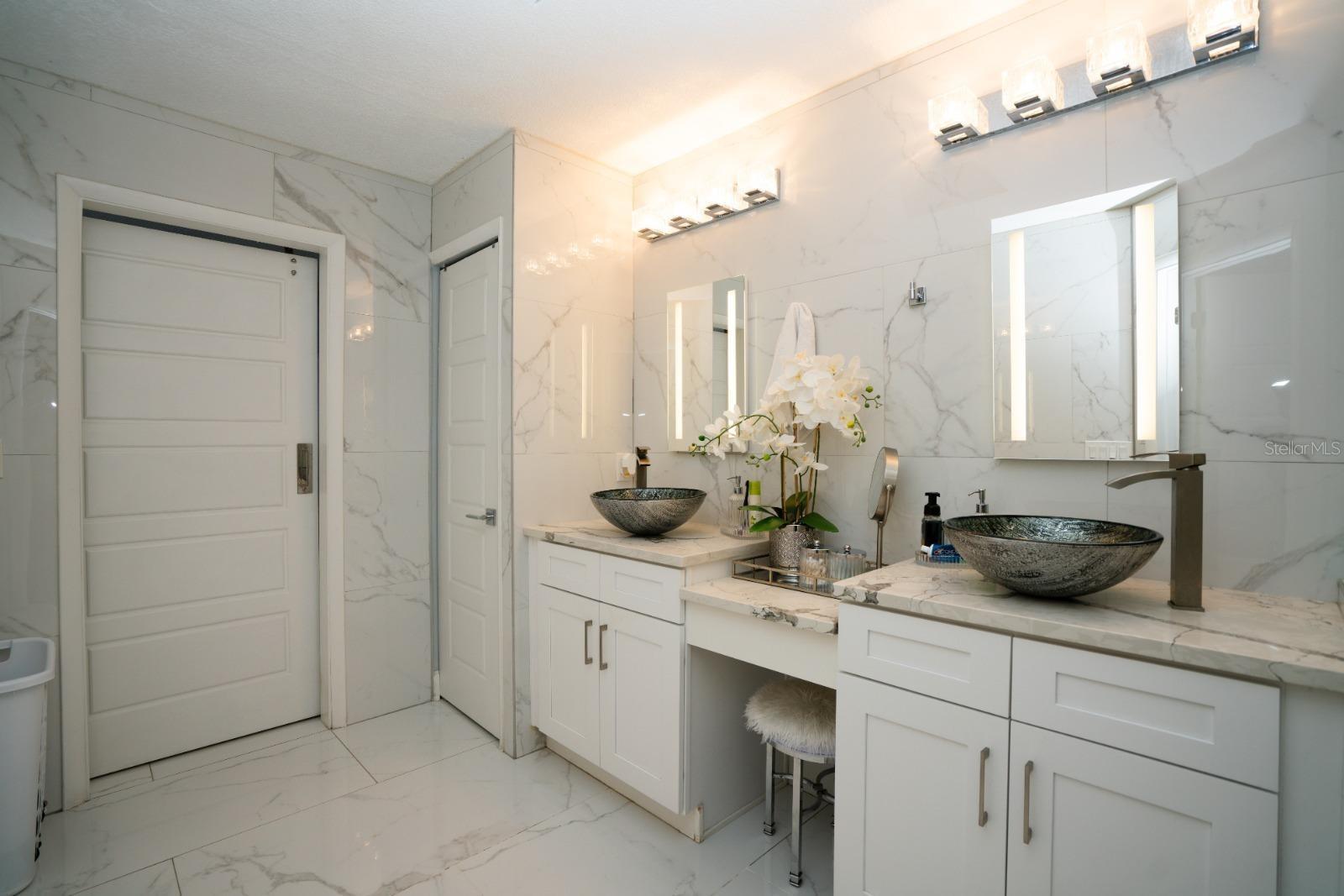 Image 18 of 35 For 6502 Yellowhammer Avenue