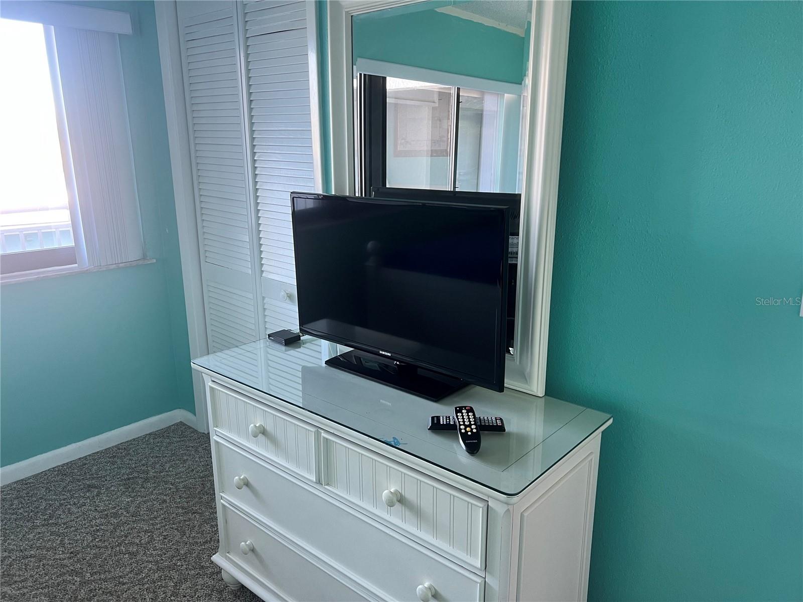 Image 18 of 38 For 1001 Point Of Rocks Road 309