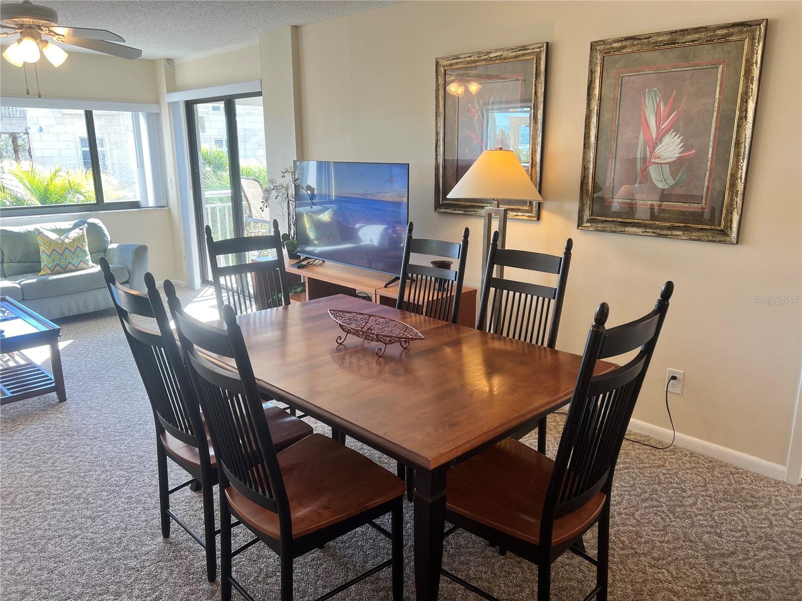 Image 7 of 38 For 1001 Point Of Rocks Road 309