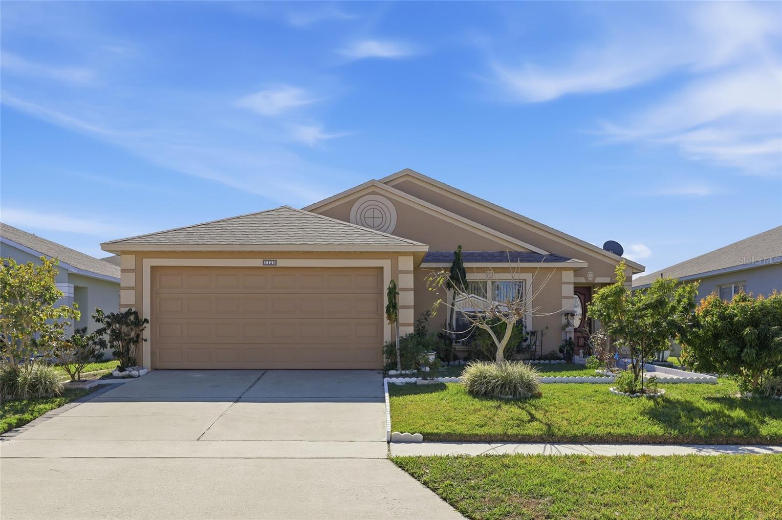 Image 2 of 42 For 1123 Epson Oaks Way