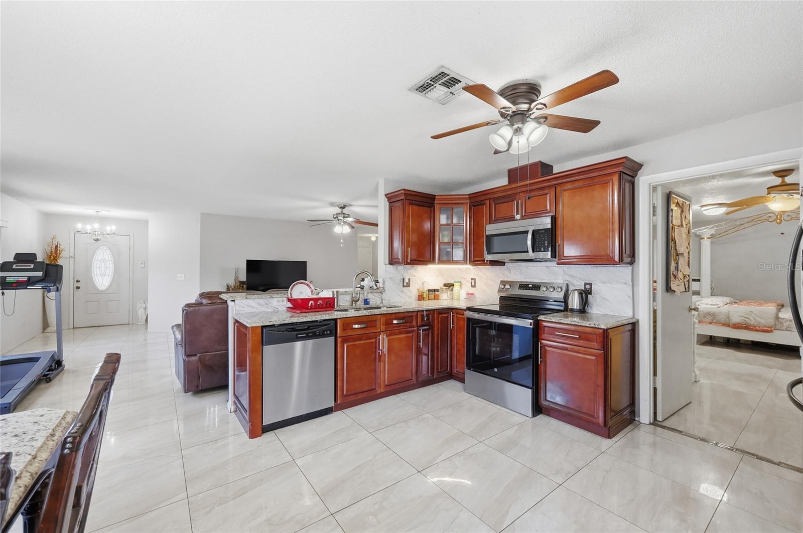 Image 20 of 42 For 1123 Epson Oaks Way