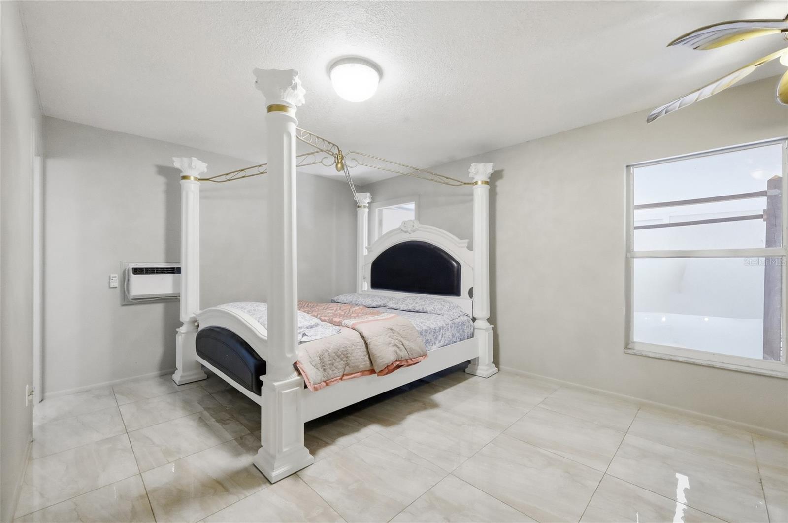 Image 25 of 42 For 1123 Epson Oaks Way