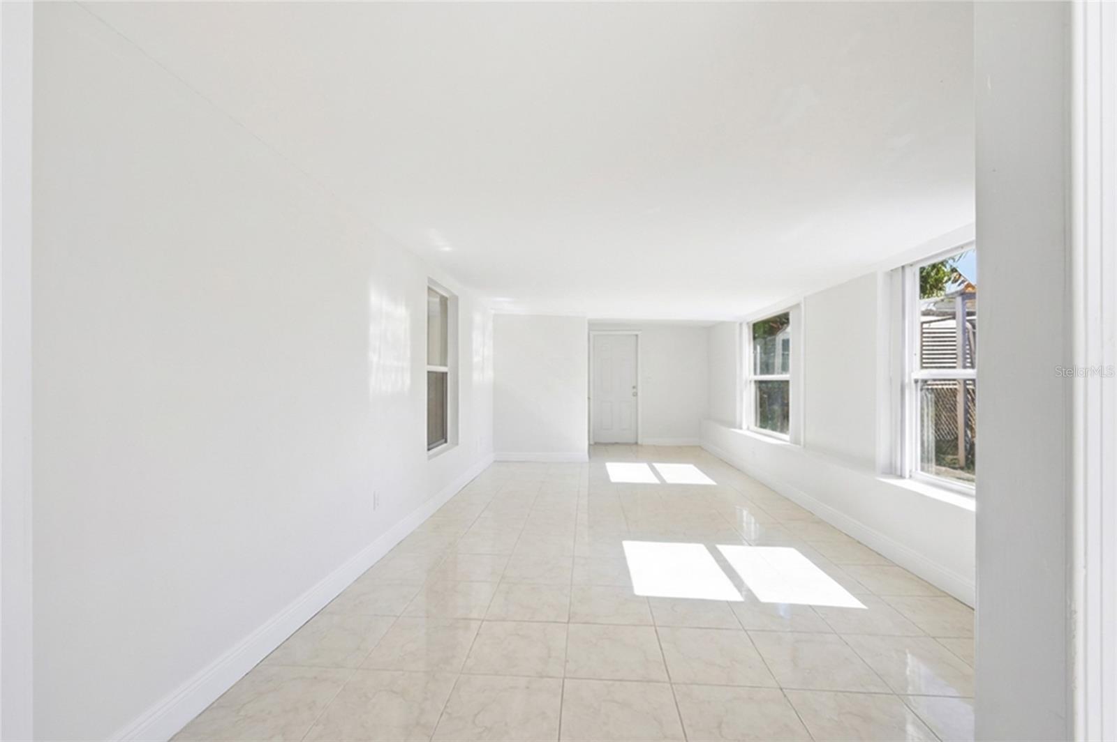 Image 38 of 42 For 1123 Epson Oaks Way