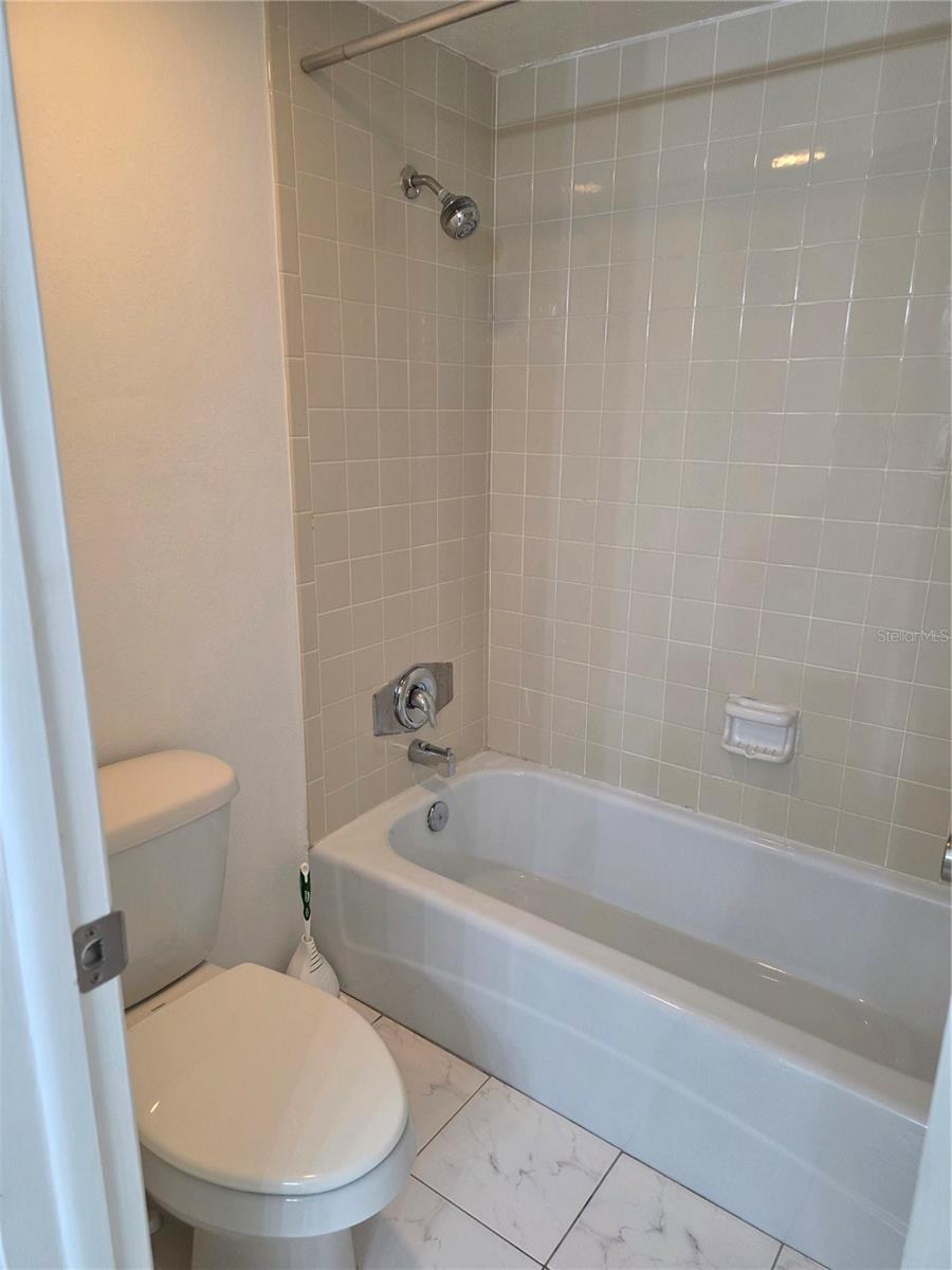 Image 20 of 32 For 14130 Rosemary Lane 2208