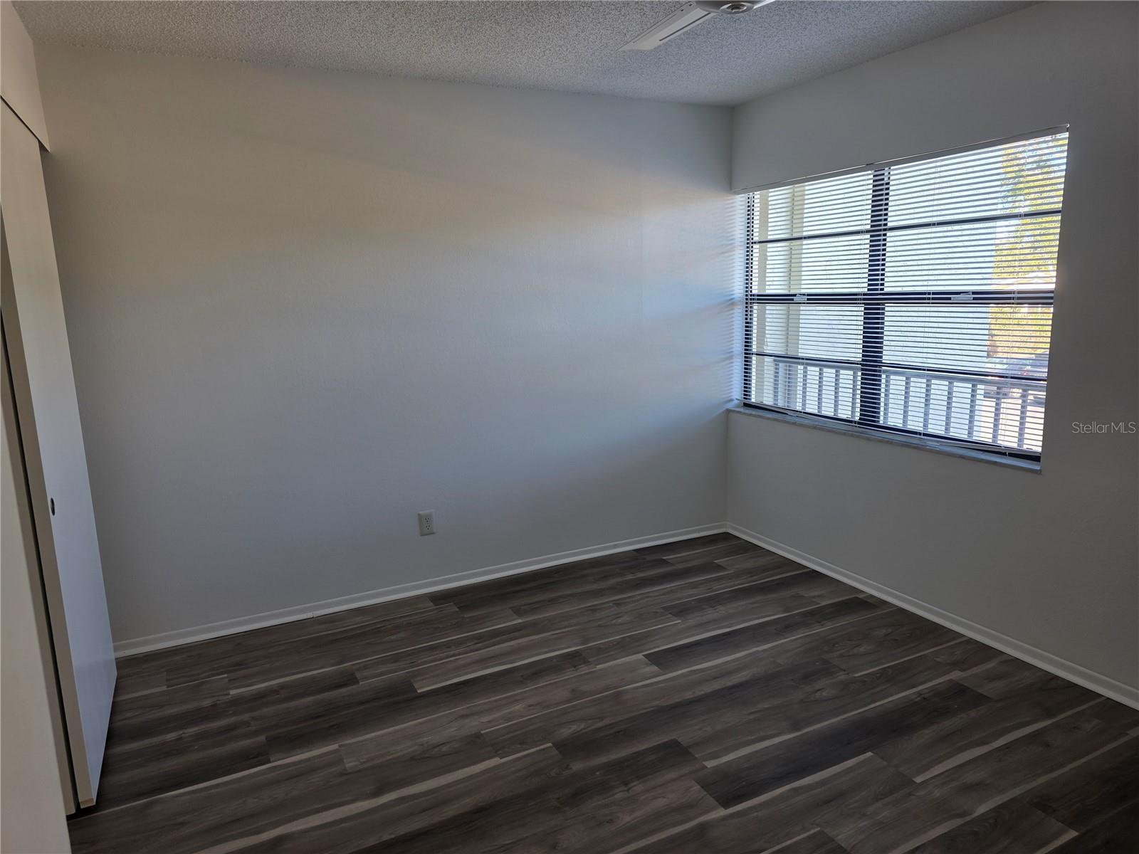 Image 24 of 32 For 14130 Rosemary Lane 2208