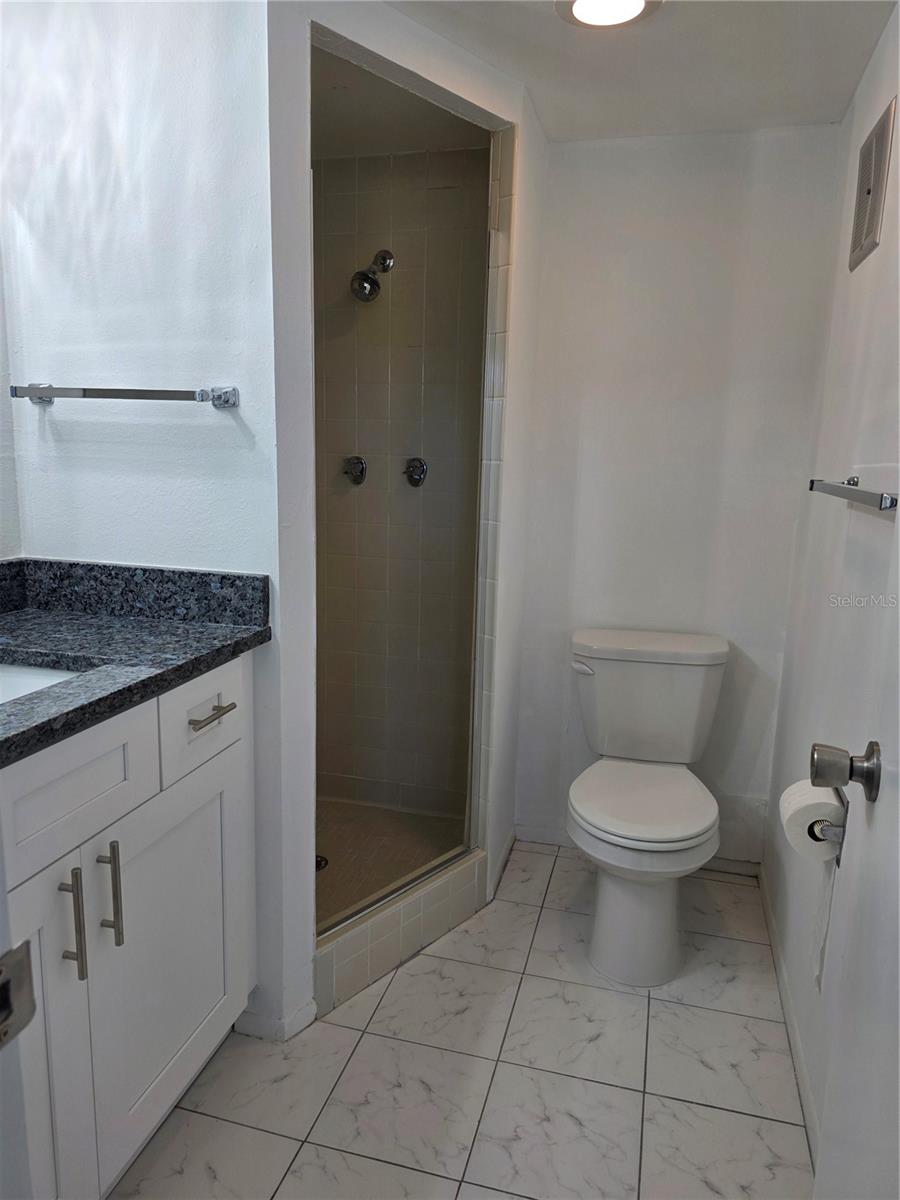 Image 26 of 32 For 14130 Rosemary Lane 2208