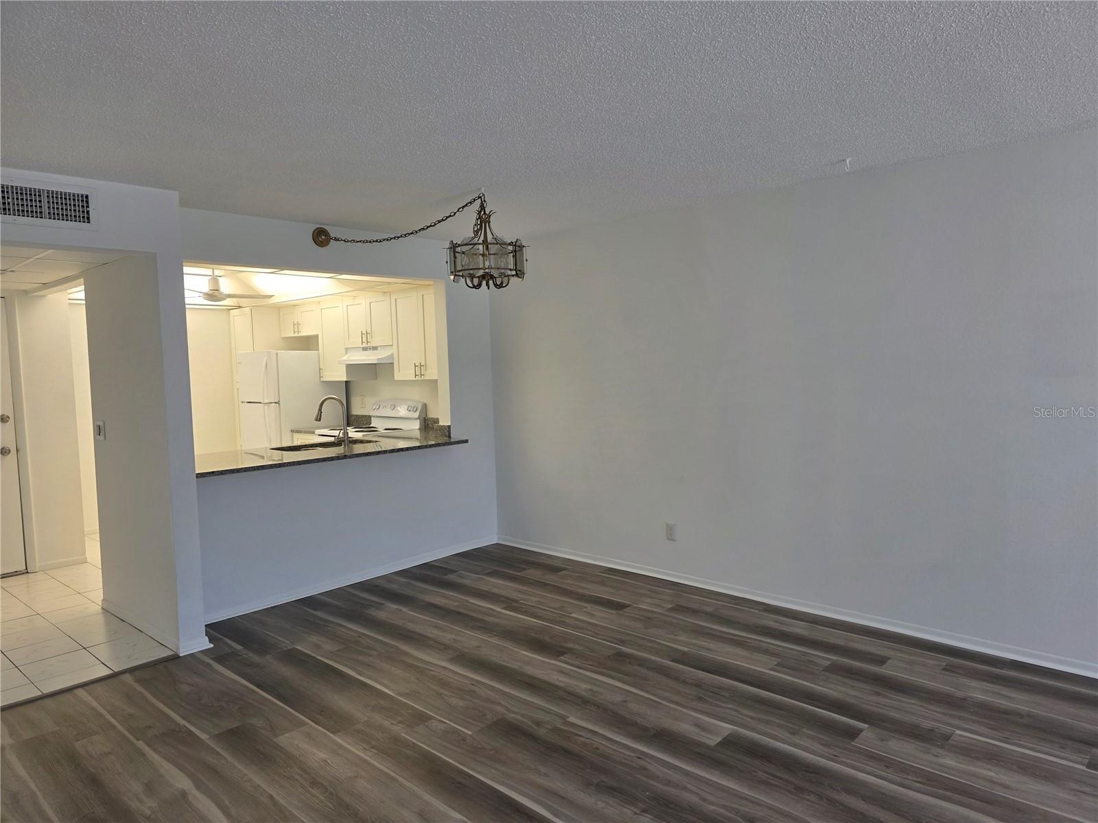 Image 9 of 32 For 14130 Rosemary Lane 2208