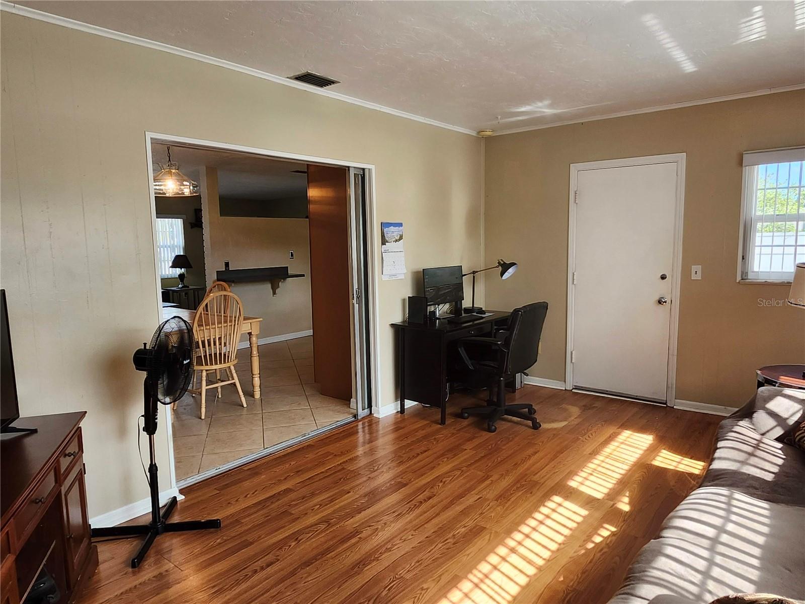 Image 16 of 38 For 5700 30th Avenue N