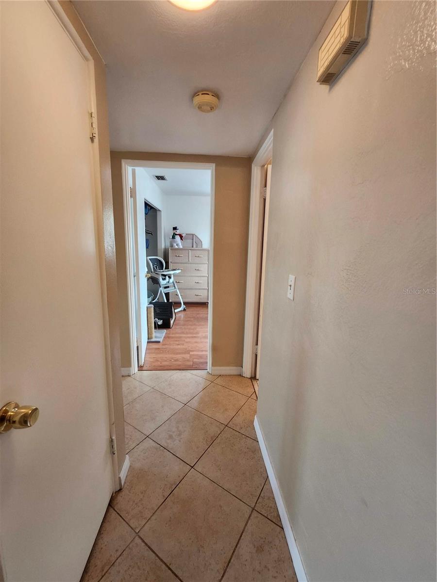 Image 18 of 38 For 5700 30th Avenue N