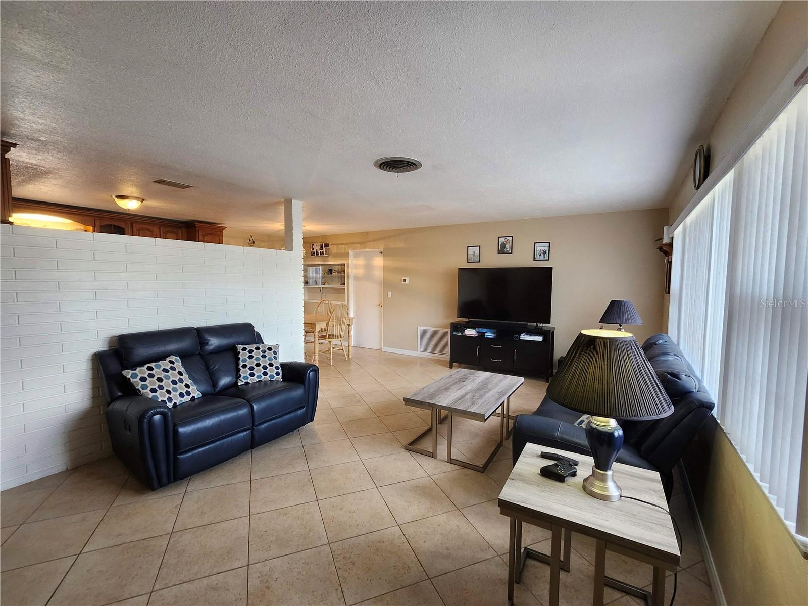 Image 3 of 38 For 5700 30th Avenue N