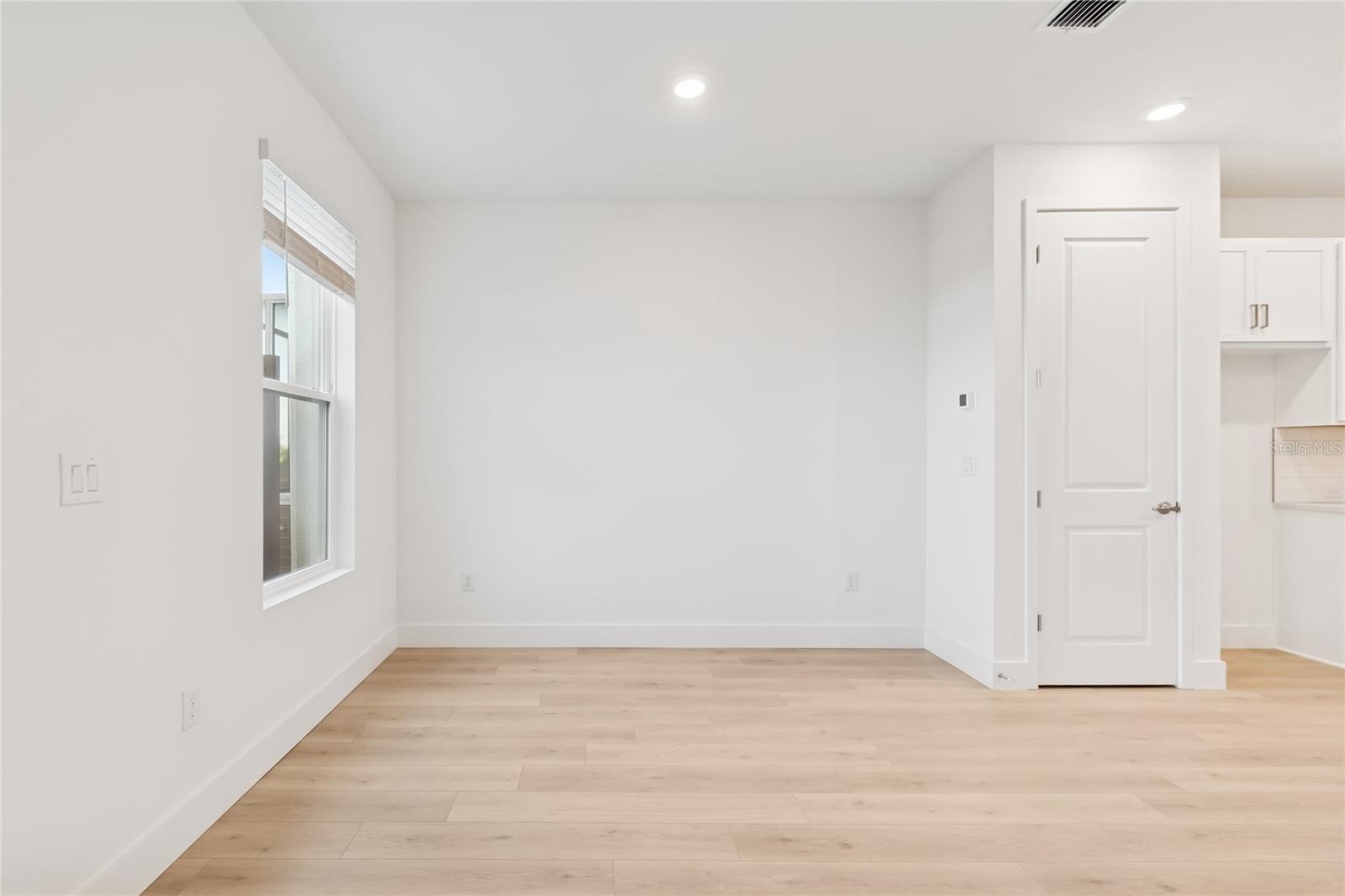 Image 11 of 44 For 11726 Full Moon Loop