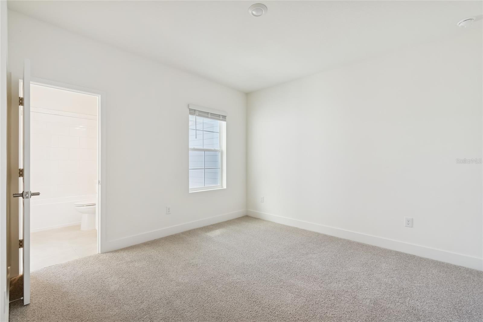 Image 28 of 44 For 11726 Full Moon Loop