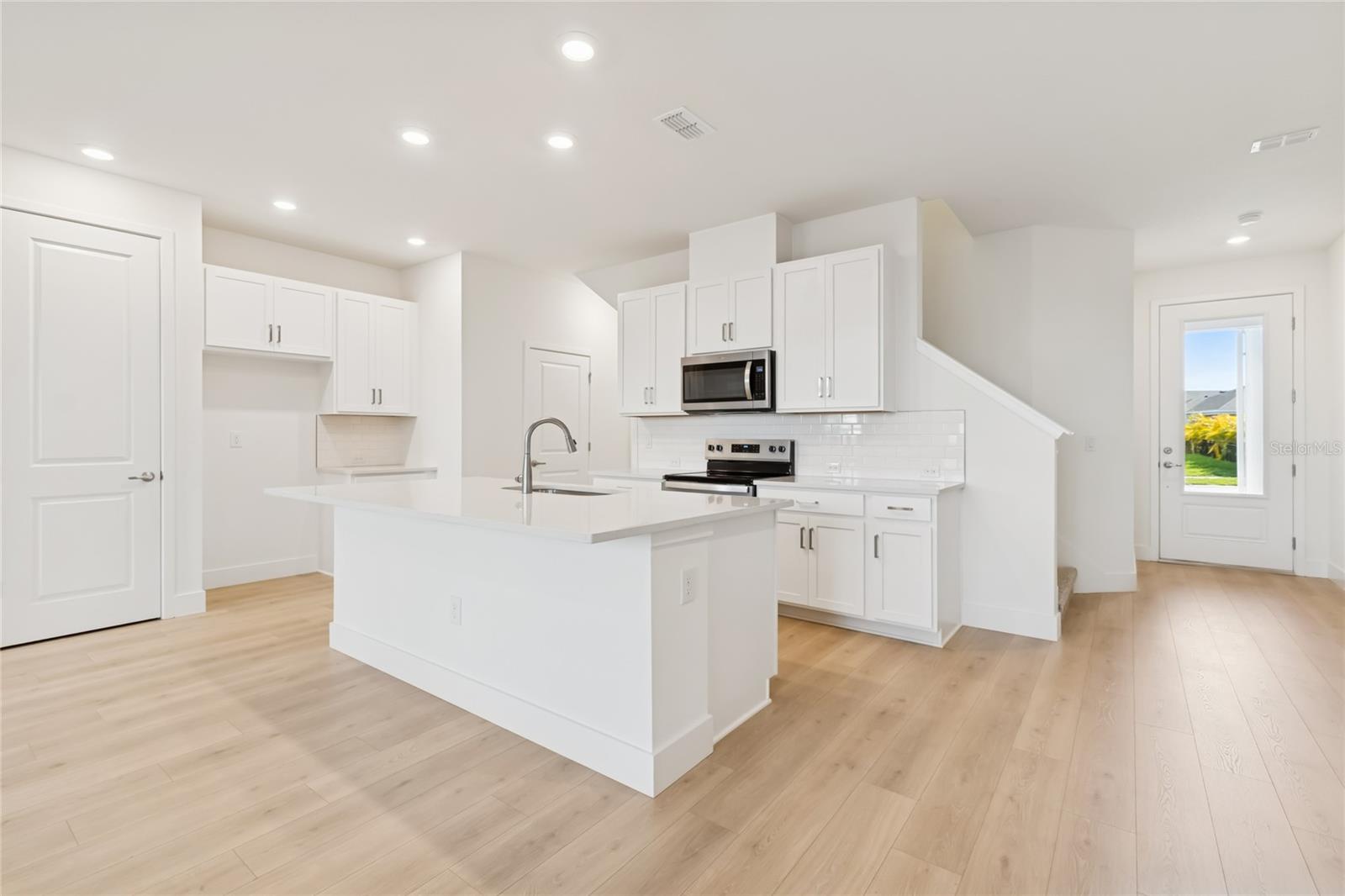 Image 8 of 44 For 11726 Full Moon Loop