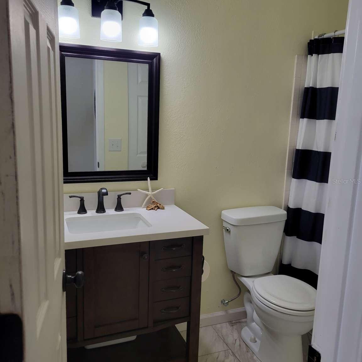 Image 16 of 20 For 456 Circlewood Drive L7