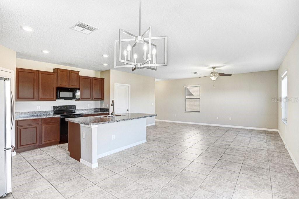 Image 10 of 39 For 6307 Trent Creek Drive