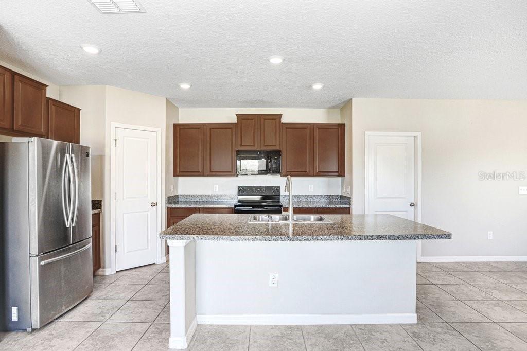 Image 11 of 39 For 6307 Trent Creek Drive