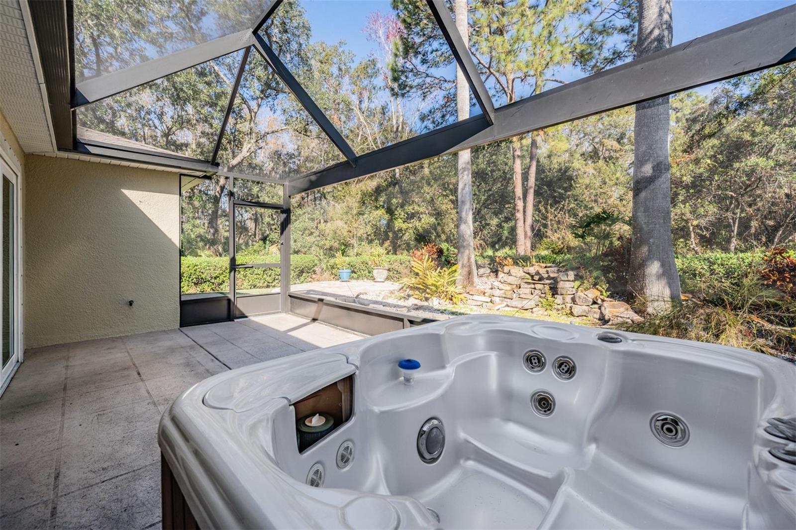 Image 19 of 99 For 10133 Collar Drive