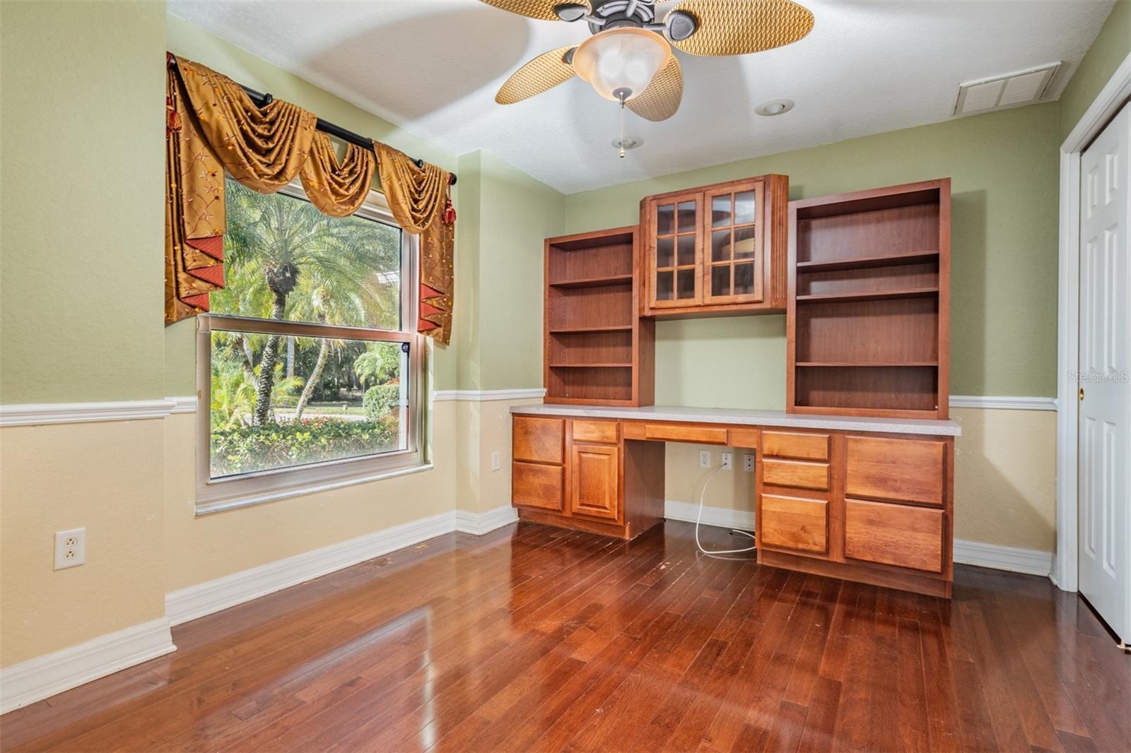 Image 23 of 99 For 10133 Collar Drive