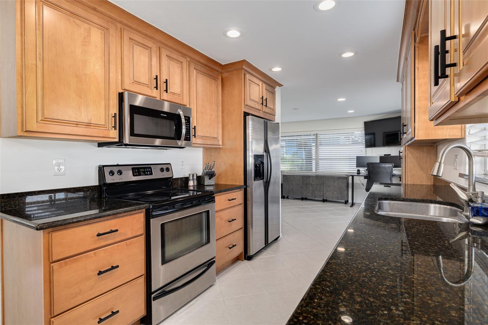 Image 10 of 36 For 1736 Algonquin Drive