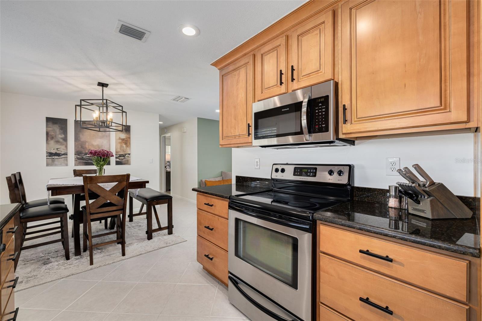 Image 11 of 36 For 1736 Algonquin Drive