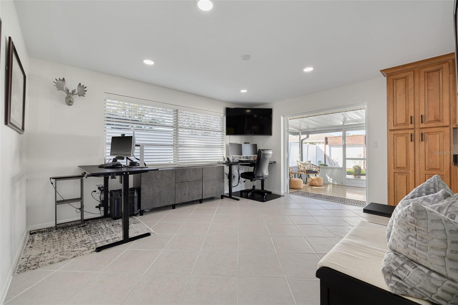 Image 13 of 36 For 1736 Algonquin Drive