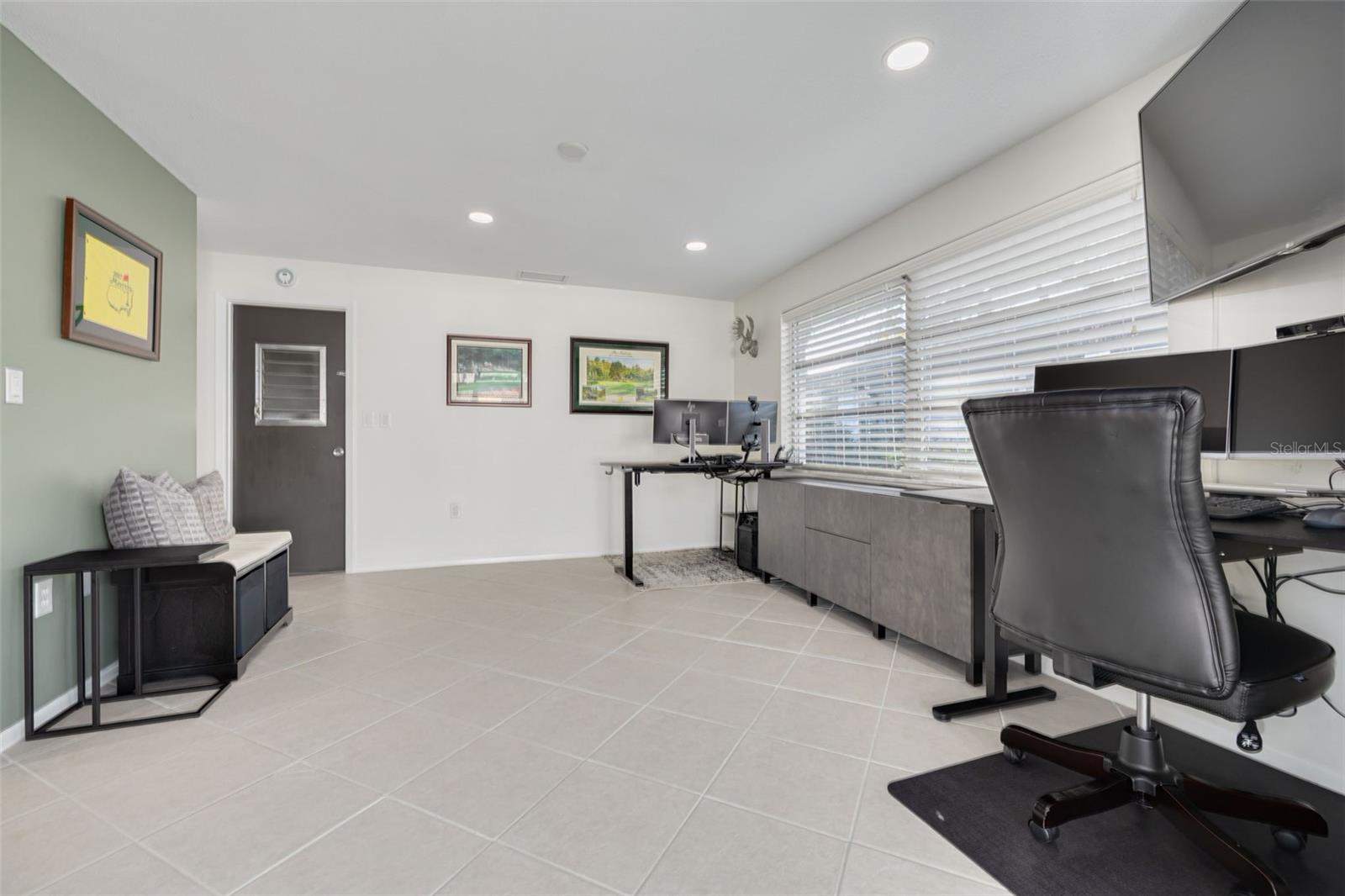 Image 14 of 36 For 1736 Algonquin Drive