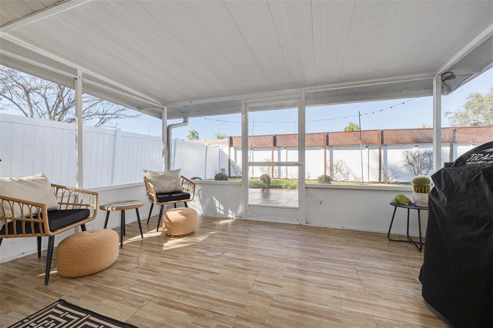 Image 15 of 36 For 1736 Algonquin Drive