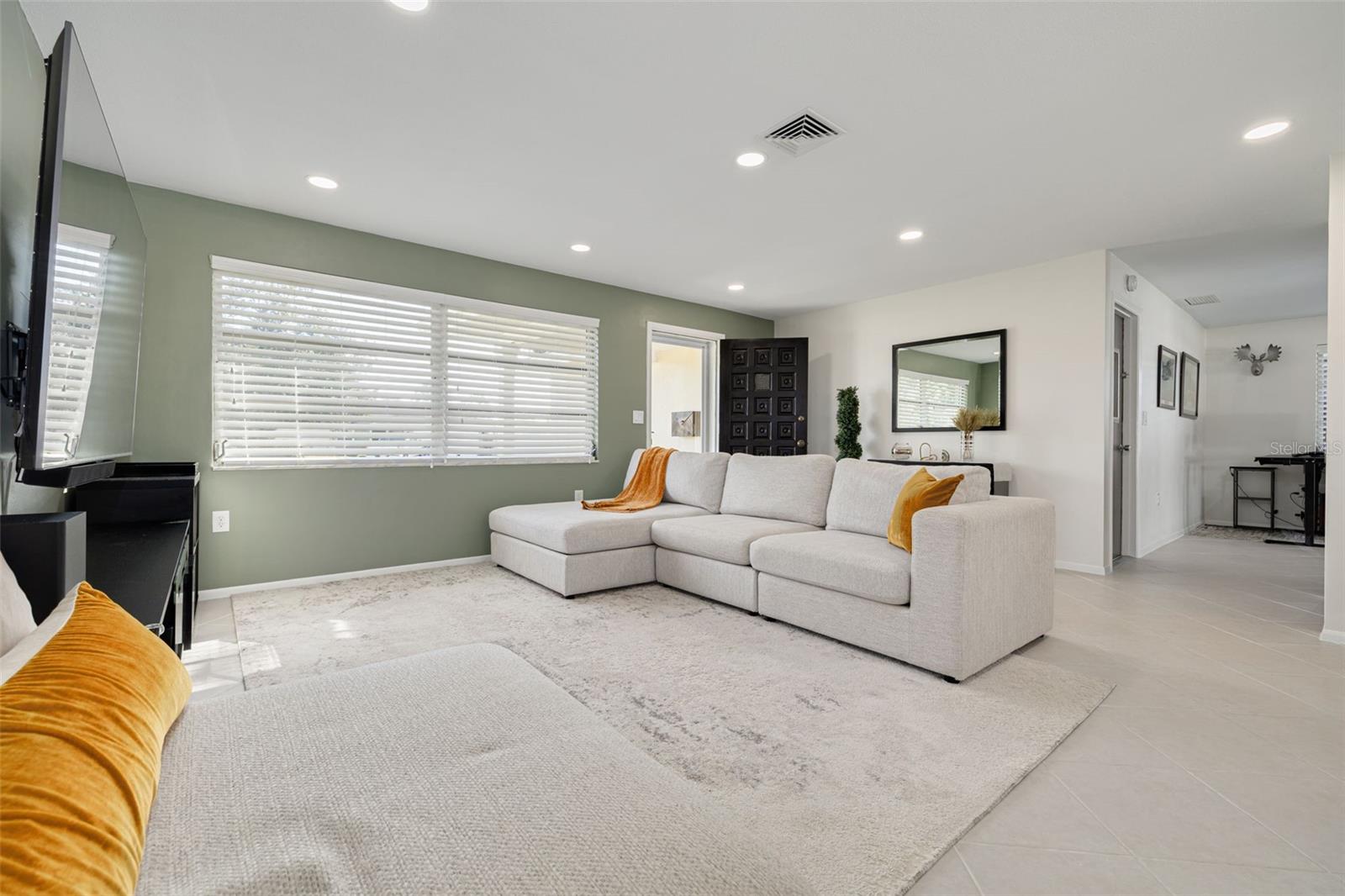 Image 6 of 36 For 1736 Algonquin Drive