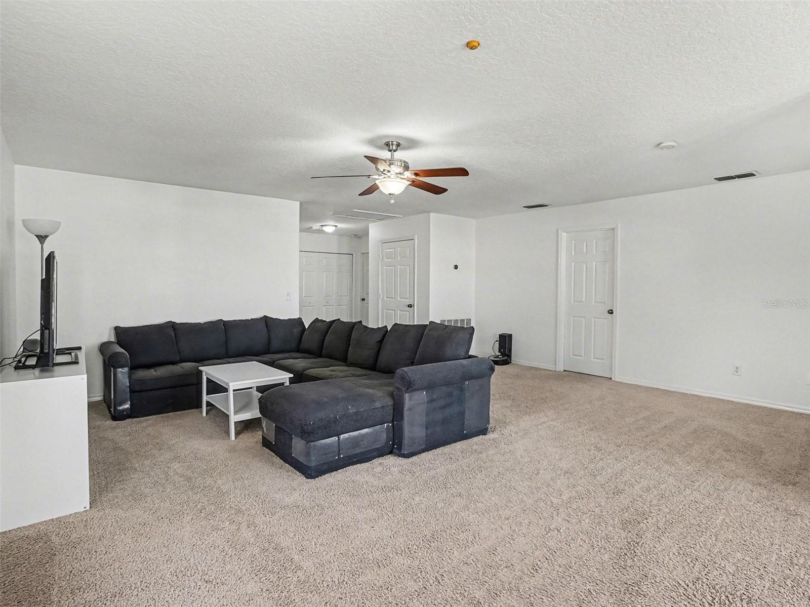 Image 18 of 35 For 5362 Shingle Creek Drive