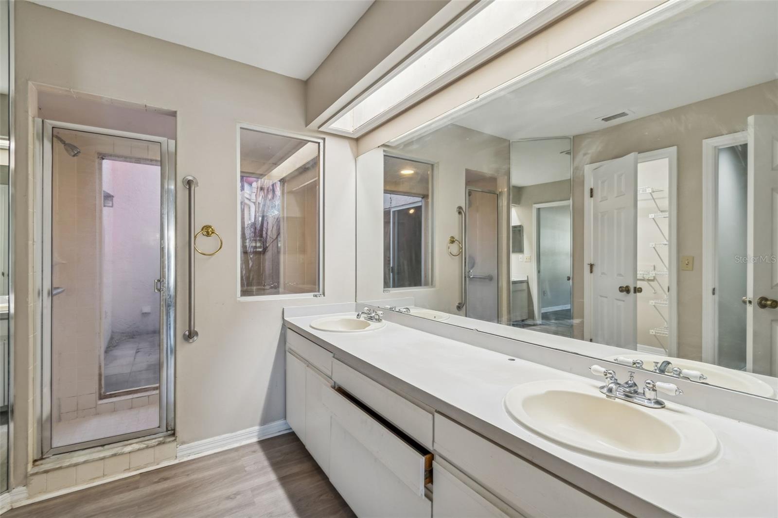 Image 11 of 24 For 669 Via Milano