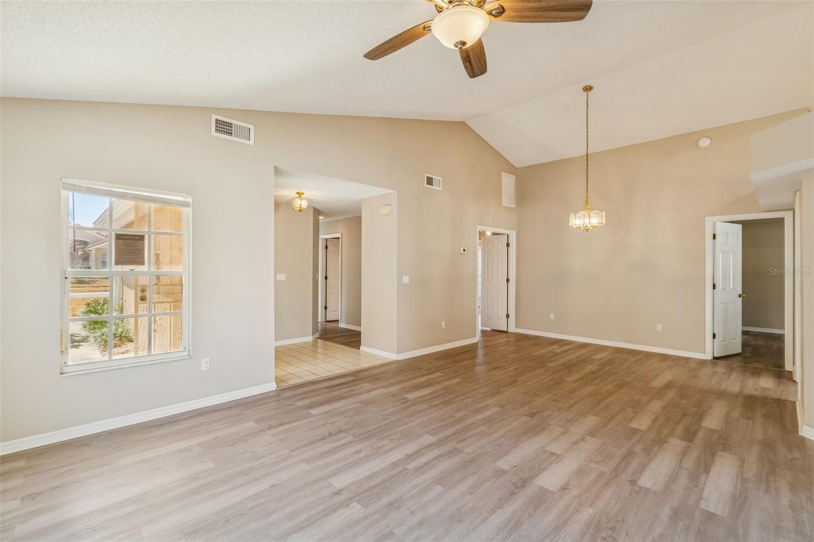 Image 4 of 24 For 669 Via Milano