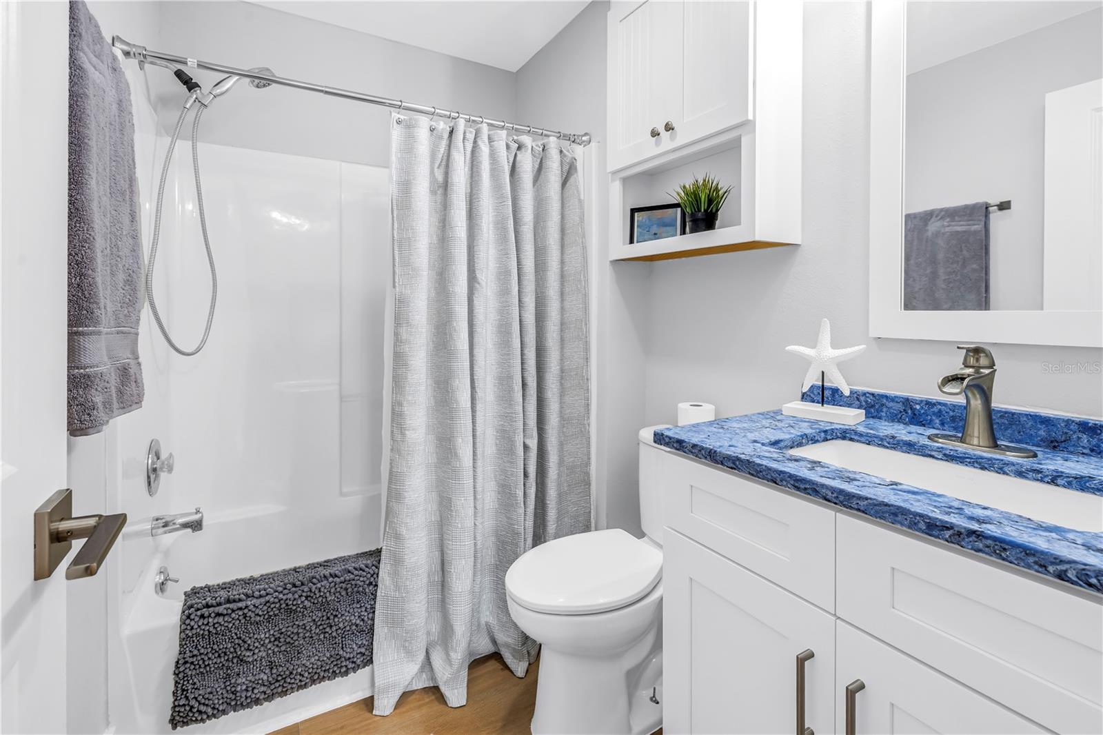 Image 33 of 54 For 134 Riviera Way Ne