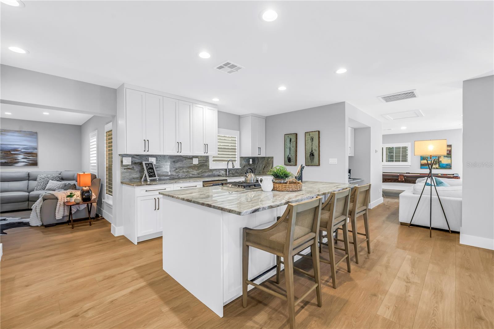 Image 7 of 54 For 134 Riviera Way Ne