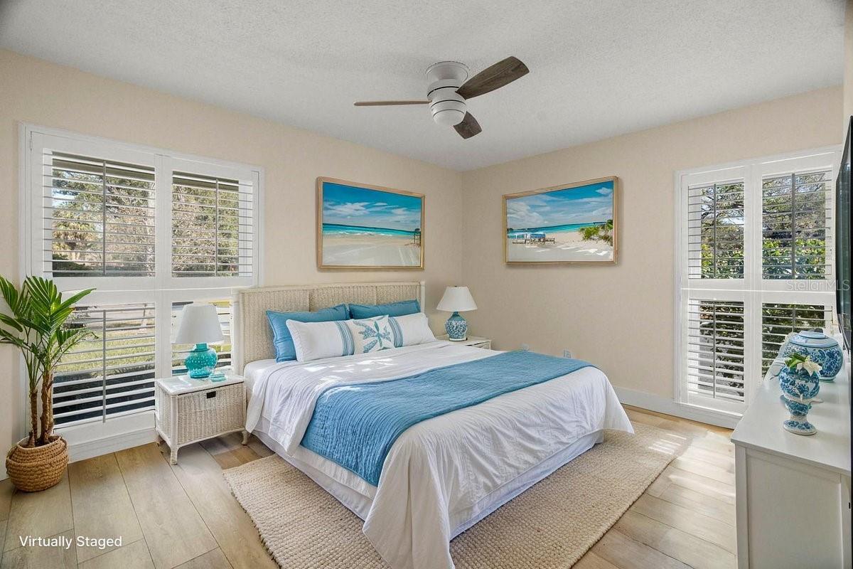 Image 20 of 70 For 1599 Amberlea Drive S