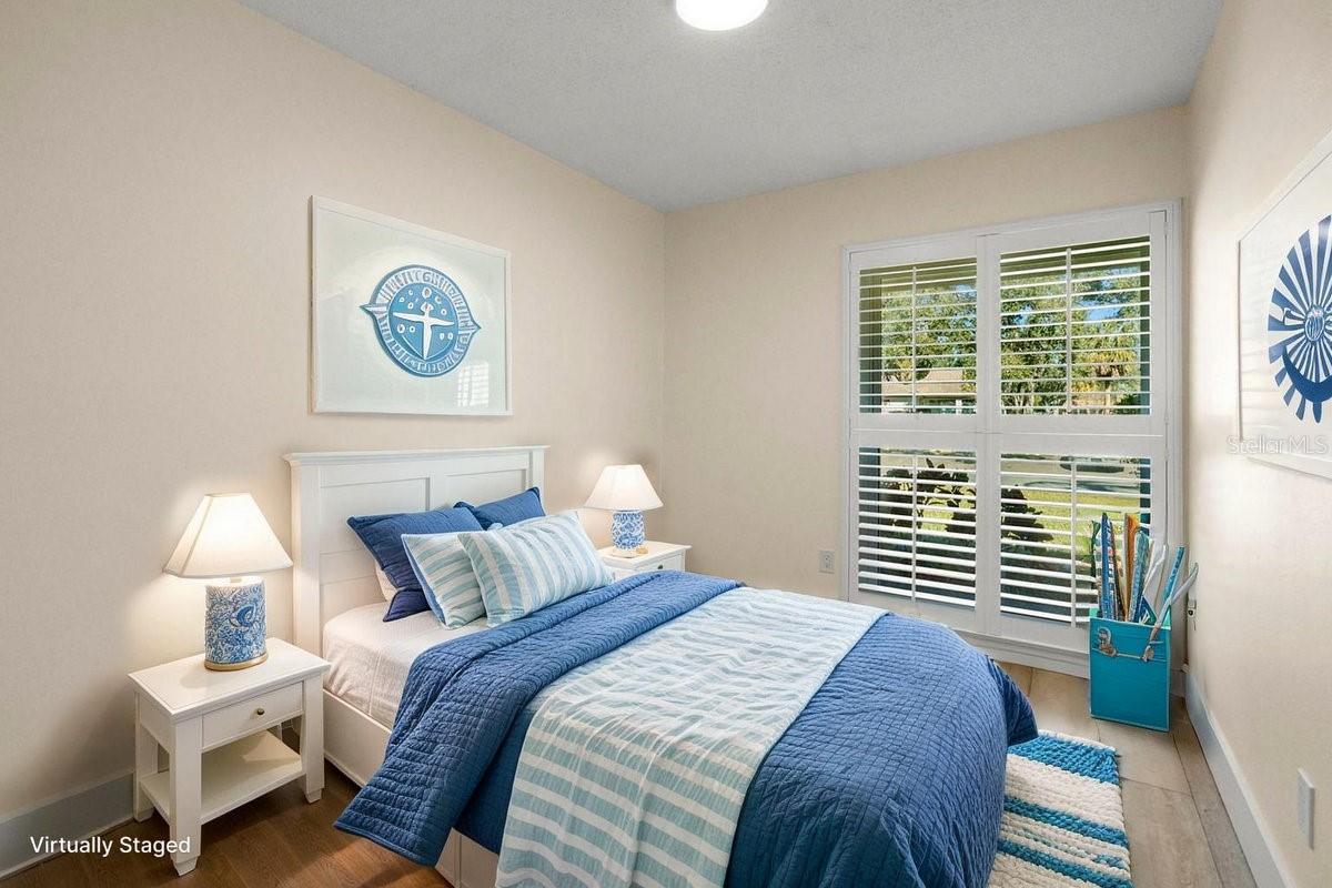 Image 25 of 70 For 1599 Amberlea Drive S