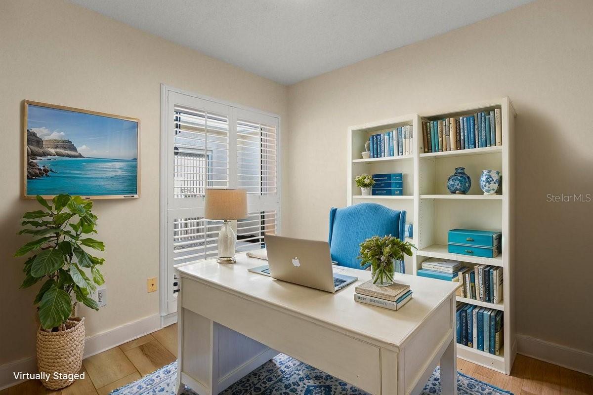 Image 30 of 70 For 1599 Amberlea Drive S