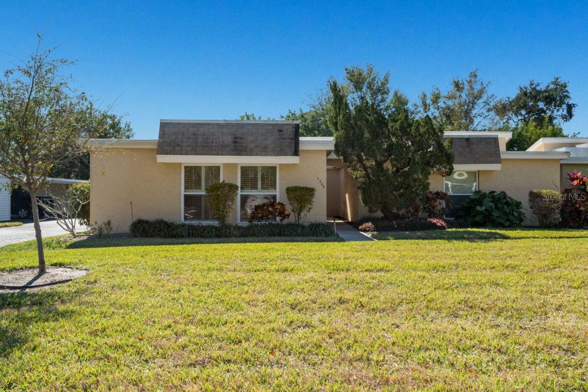 Image 43 of 70 For 1599 Amberlea Drive S