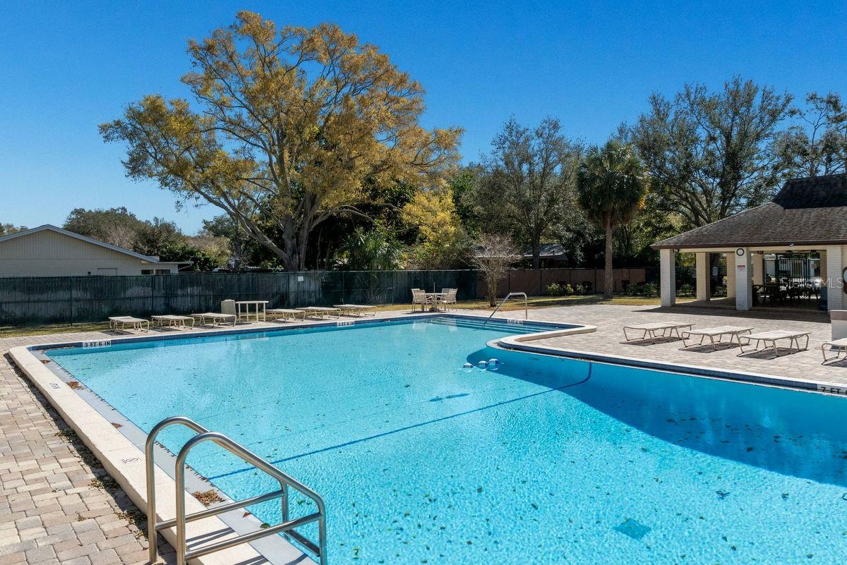 Image 49 of 70 For 1599 Amberlea Drive S