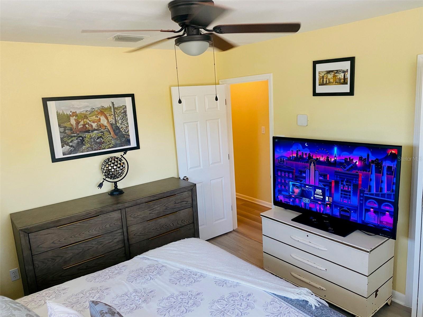 Image 22 of 33 For 1826 58th Street S