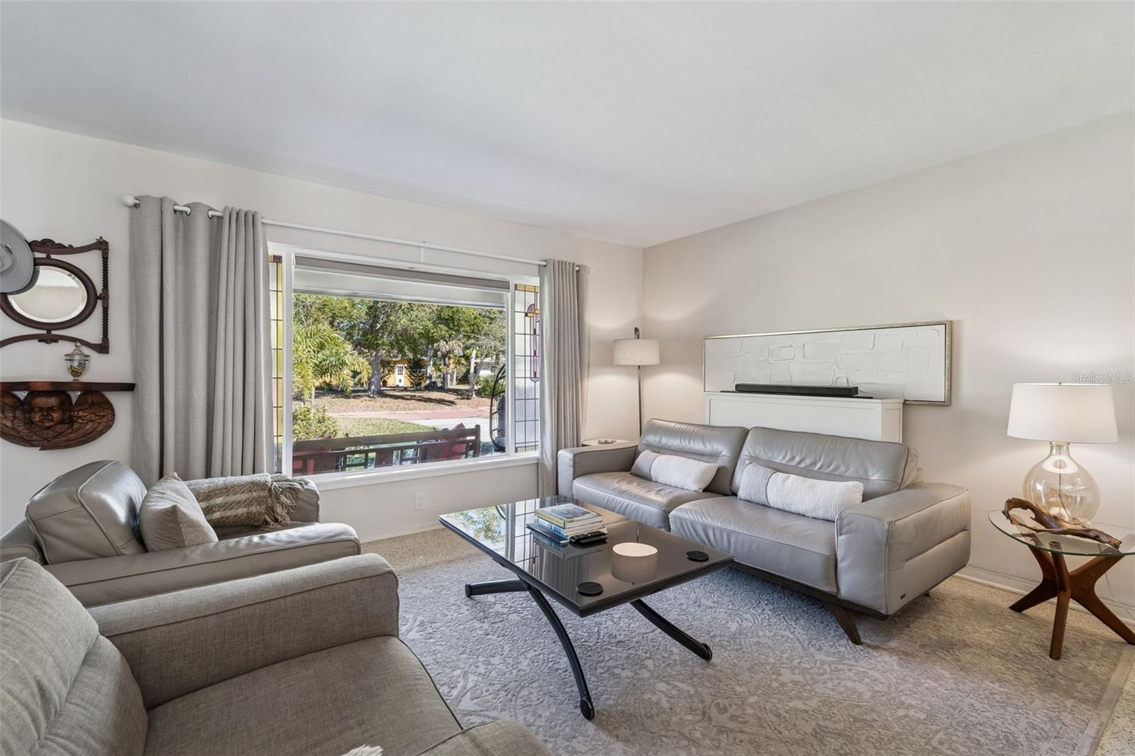 Image 15 of 84 For 2000 Serpentine Circle S