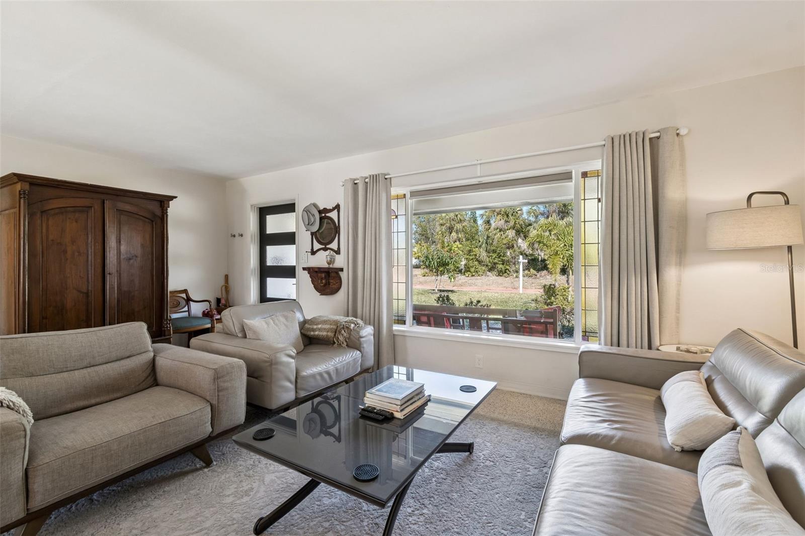 Image 16 of 84 For 2000 Serpentine Circle S