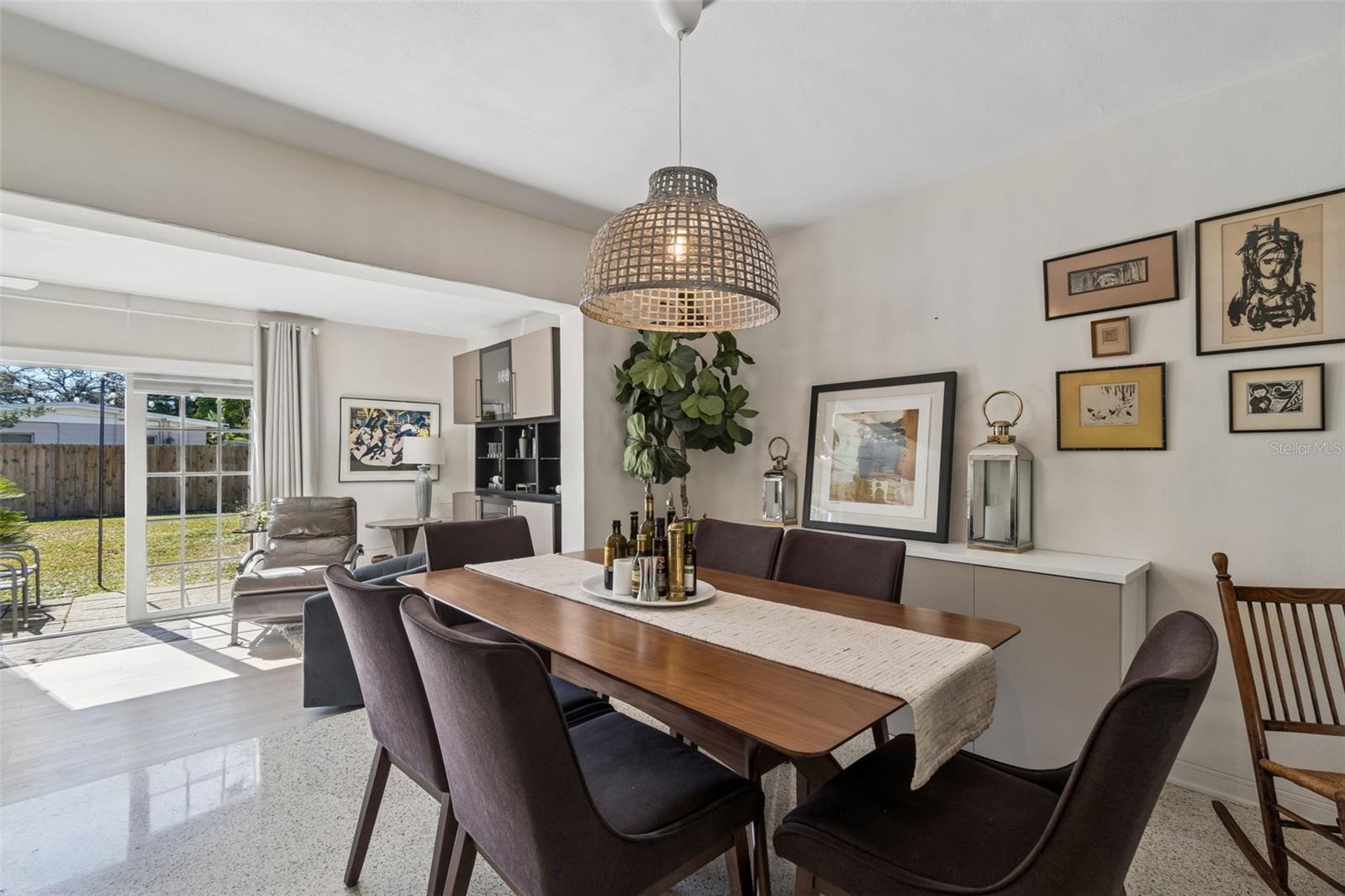 Image 17 of 84 For 2000 Serpentine Circle S