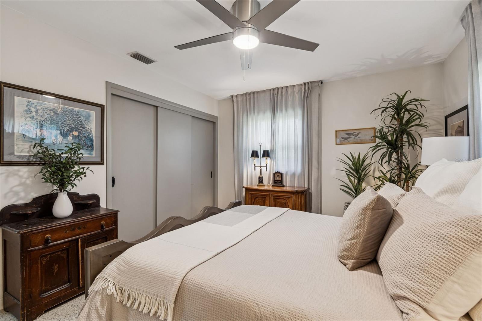 Image 49 of 84 For 2000 Serpentine Circle S