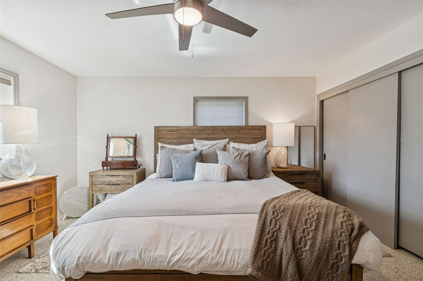 Image 55 of 84 For 2000 Serpentine Circle S