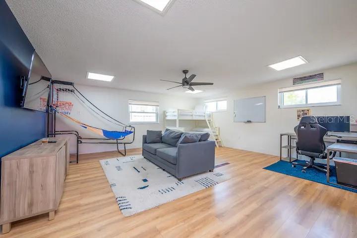 Image 11 of 24 For 430 Stimson Street