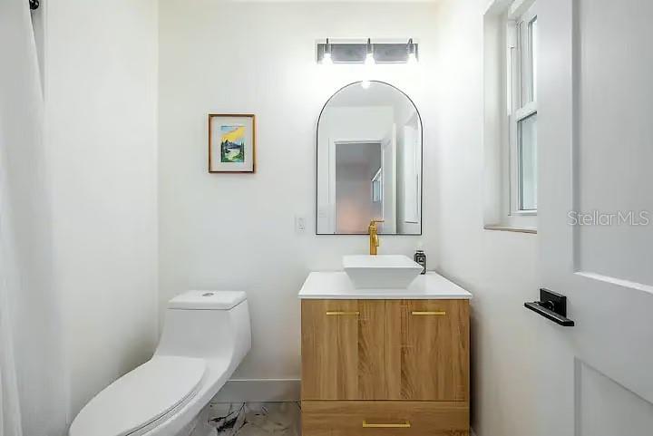 Image 14 of 24 For 430 Stimson Street