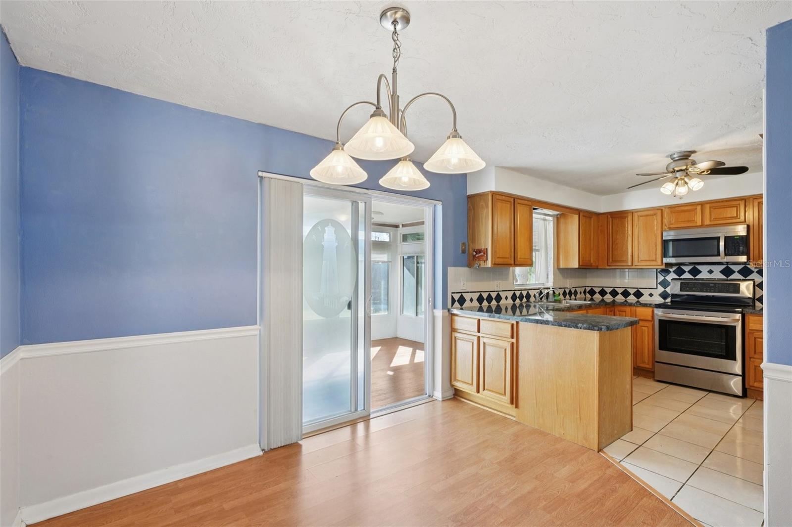 Image 15 of 69 For 1975 Temple Terrace