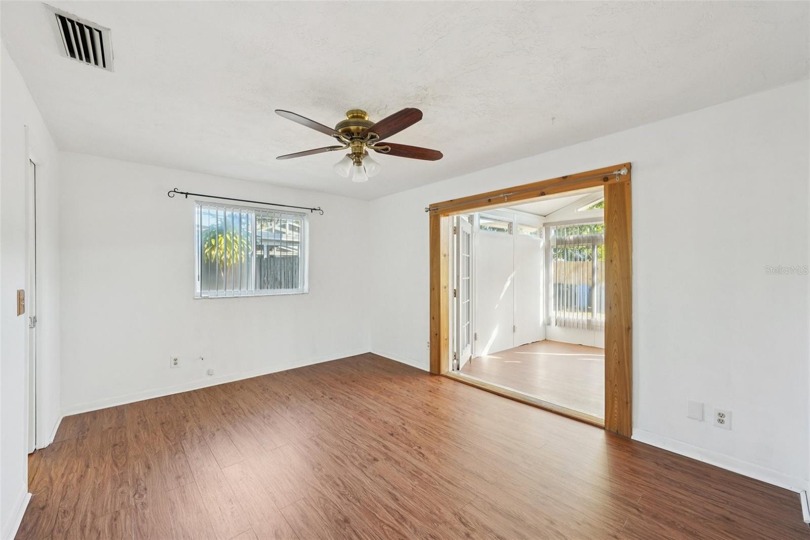 Image 20 of 69 For 1975 Temple Terrace