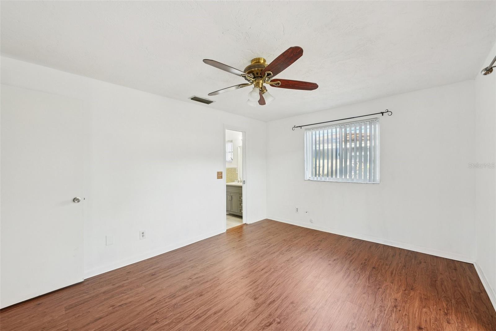 Image 22 of 69 For 1975 Temple Terrace