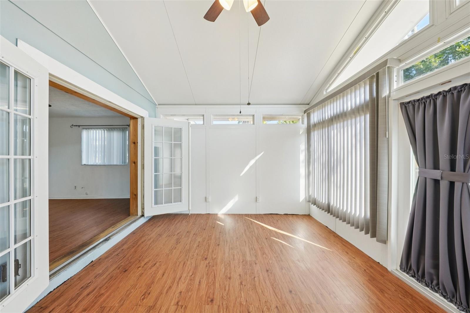 Image 25 of 69 For 1975 Temple Terrace